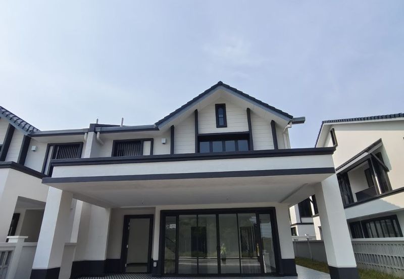 Hevea Elmina Gardens