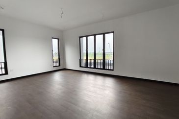 Hevea Elmina Gardens