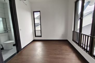 Hevea Elmina Gardens