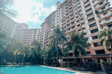 Bayu Tasik Condominium