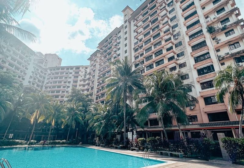 Bayu Tasik Condominium