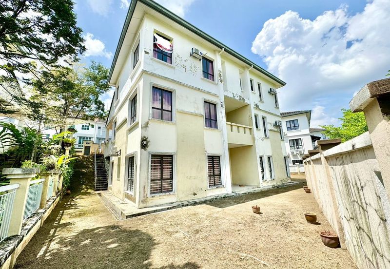 Saujana Villa, Kajang