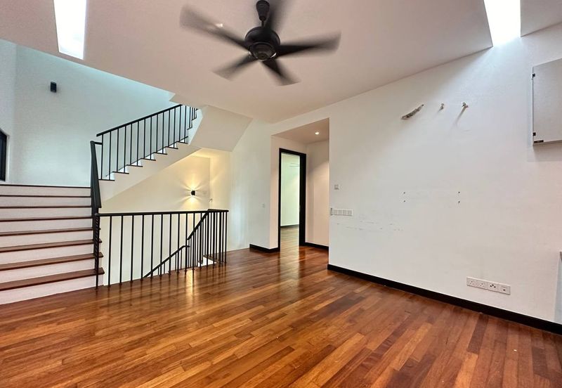 Duta Villa, Setia Alam