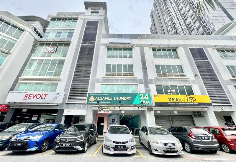 Parklane Commercial Hub