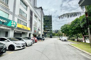 Parklane Commercial Hub