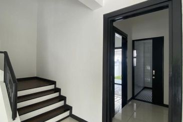 Hevea Elmina Gardens