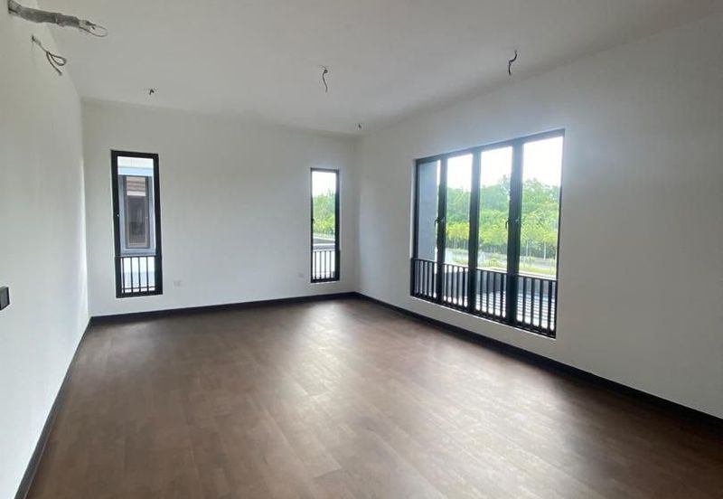 Hevea Elmina Gardens