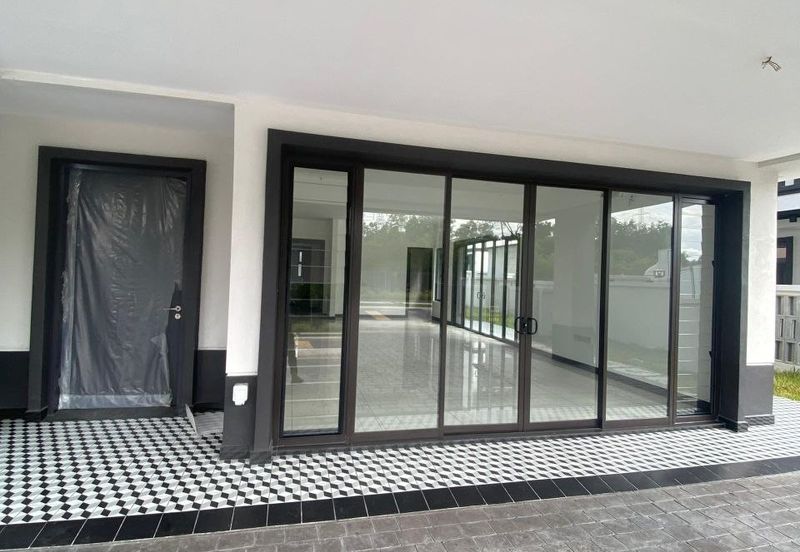 Hevea Elmina Gardens