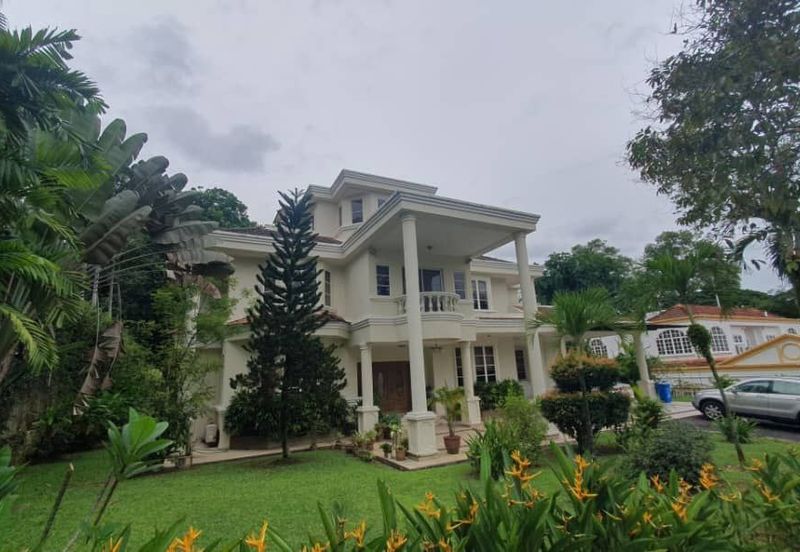 KGSAAS Golf Club, Seksyen 13