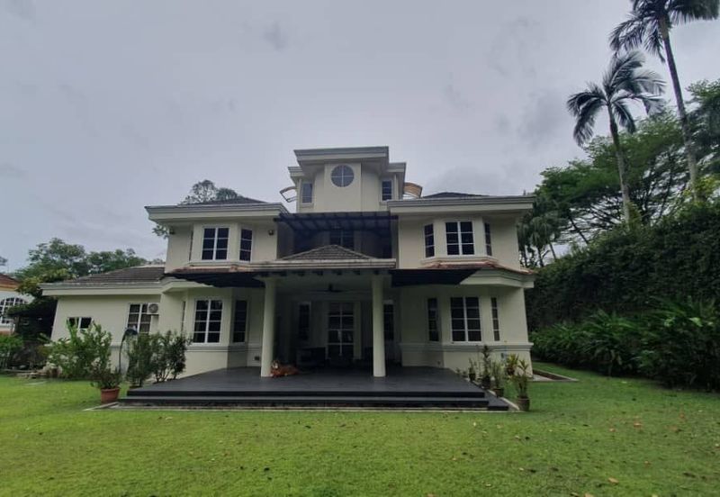 KGSAAS Golf Club, Seksyen 13