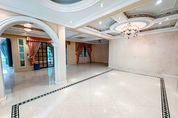 Taman Lembah Keramat AU5