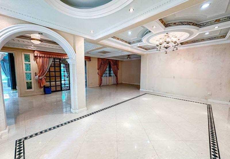 Taman Lembah Keramat AU5