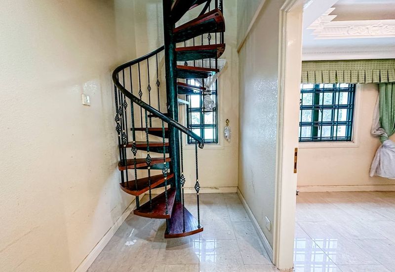 Taman Lembah Keramat AU5