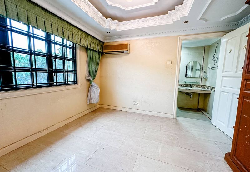 Taman Lembah Keramat AU5