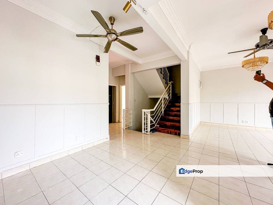 [UPPER UNIT] Villa Laman Tasik Townhouse Bandar Sri Permaisuri Cheras KL, Kuala Lumpur, Cheras