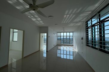 Vista Alam Serviced Apartment