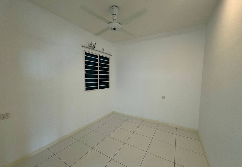 Vista Alam Serviced Apartment