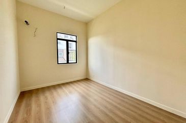 Monet Springtime @ Sunsuria City