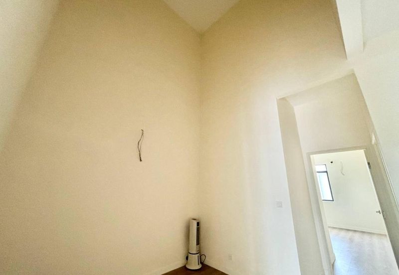 Monet Springtime @ Sunsuria City