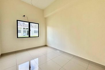 Monet Springtime @ Sunsuria City