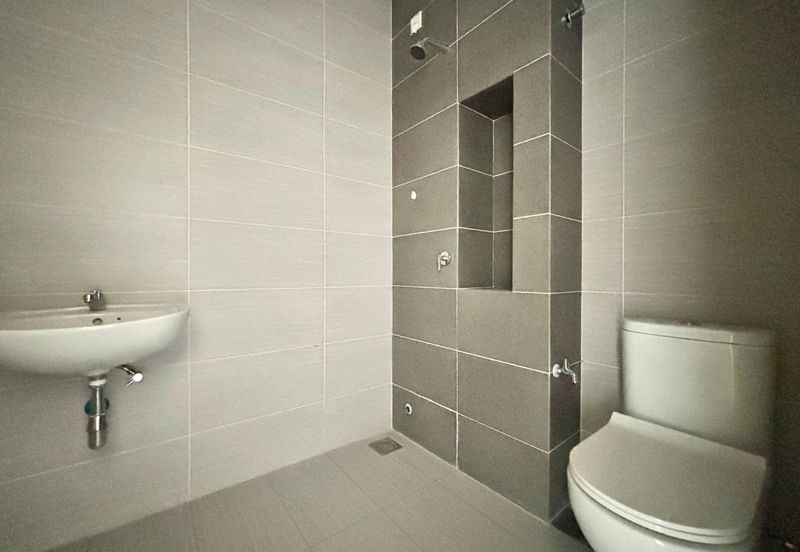 Monet Springtime @ Sunsuria City