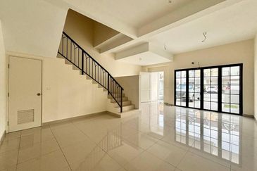 Monet Springtime @ Sunsuria City