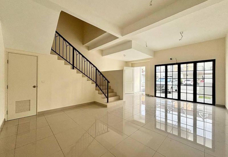 Monet Springtime @ Sunsuria City