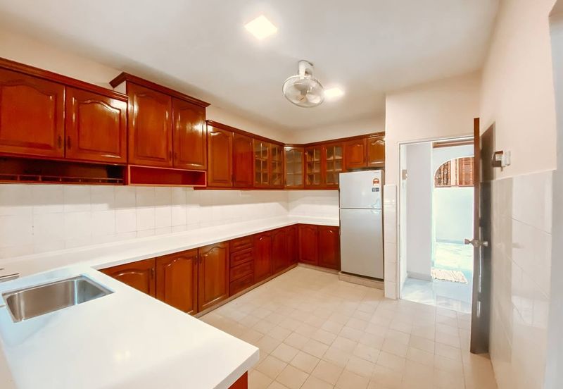 Jalan Taman Bukit Desa