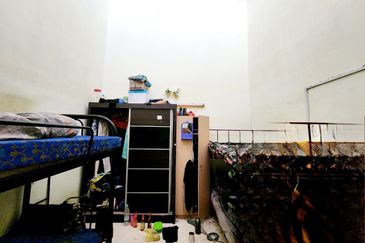 Seksyen 4, Shah Alam