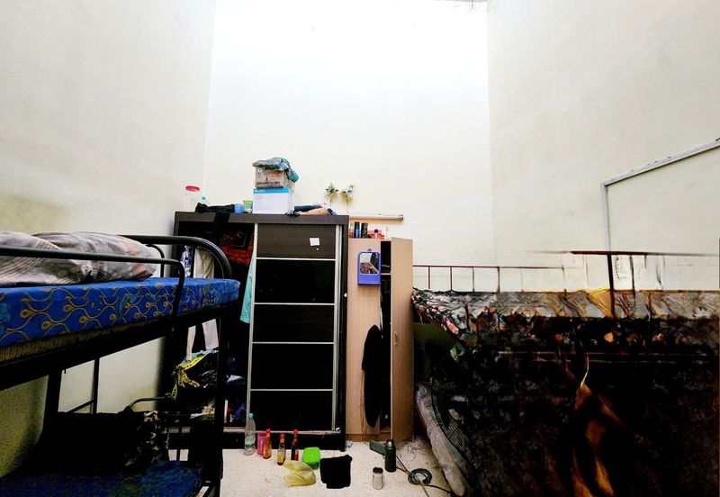 Seksyen 4, Shah Alam