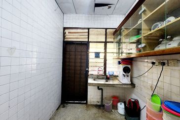 Seksyen 4, Shah Alam