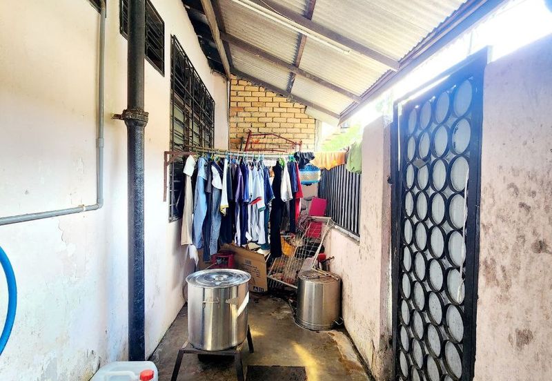 Seksyen 4, Shah Alam