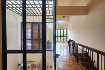 [INTERMEDIATED] Double Storey Superlinked House Jalan Birai Bukit Jelutong Shah Alam