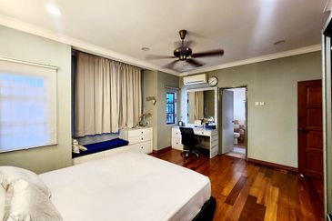 [FULLY EXTENDED] Double Storey Terrace Jalan Adang Bukit Jelutong Shah Alam