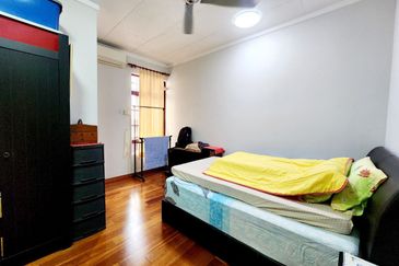 [FULLY EXTENDED] Double Storey Terrace Jalan Adang Bukit Jelutong Shah Alam