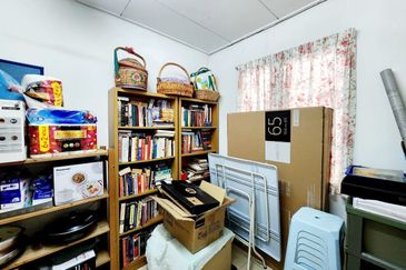 [FULLY EXTENDED] Double Storey Terrace Jalan Adang Bukit Jelutong Shah Alam