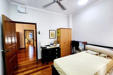 [FULLY EXTENDED] Double Storey Terrace Jalan Adang Bukit Jelutong Shah Alam