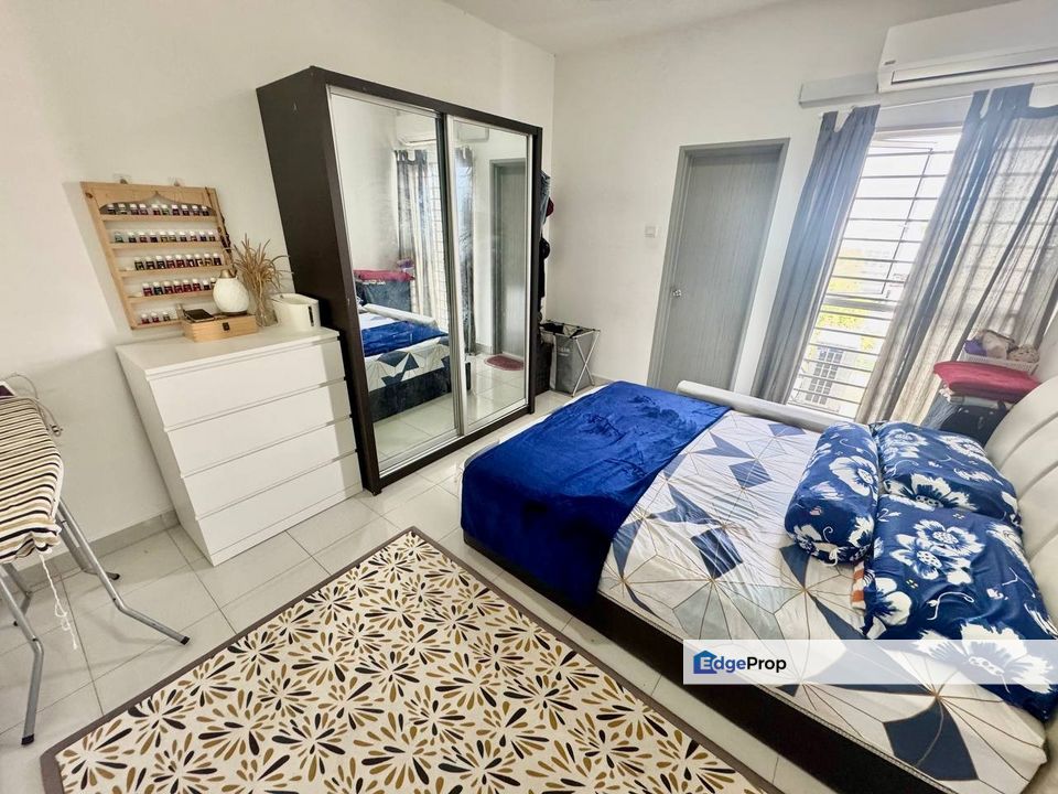 [PARTIAL FURNISHED] RSKU Townhouse Laman Impian Bandar Botanic Klang, Selangor, Klang