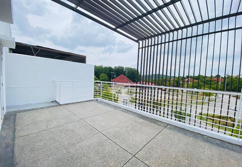 Duta Villa, Presint 14