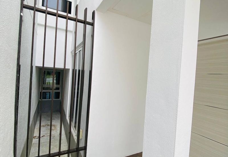 Duta Villa, Presint 14