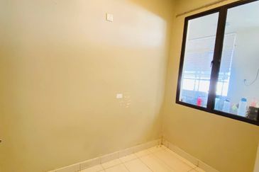 Jalan Tiang Seri U8/73B