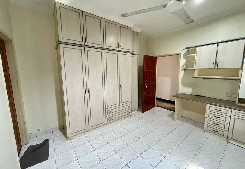 Seksyen 2, Shah Alam