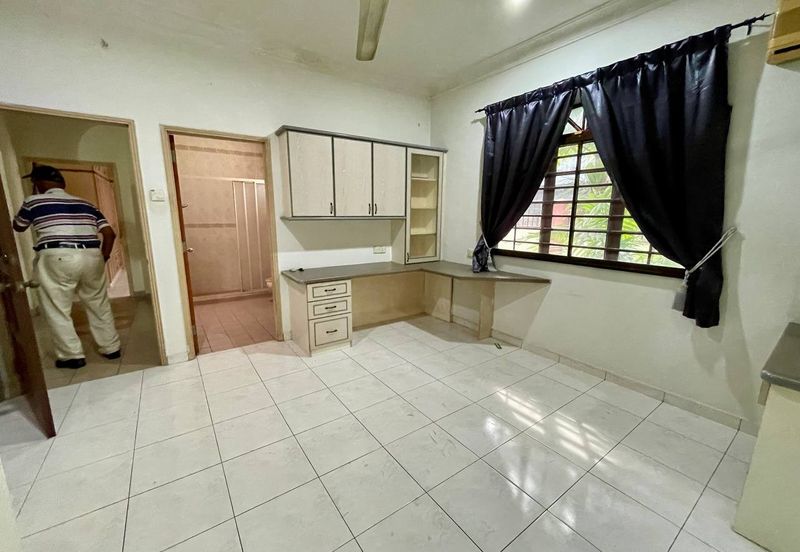 Seksyen 2, Shah Alam