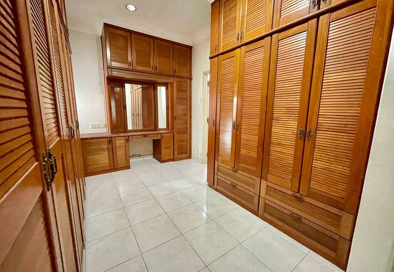 Seksyen 2, Shah Alam