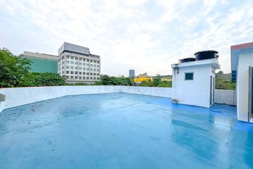 Bandar Tun Razak Business Centre