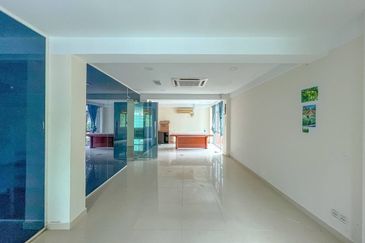 Bandar Tun Razak Business Centre