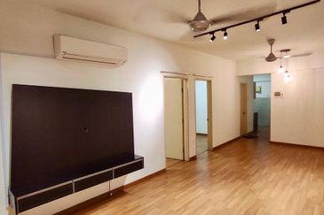 Pangsapuri Jenderam Indah