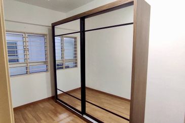 Pangsapuri Jenderam Indah