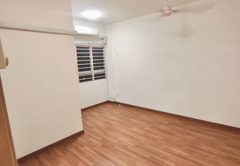 Pangsapuri Jenderam Indah