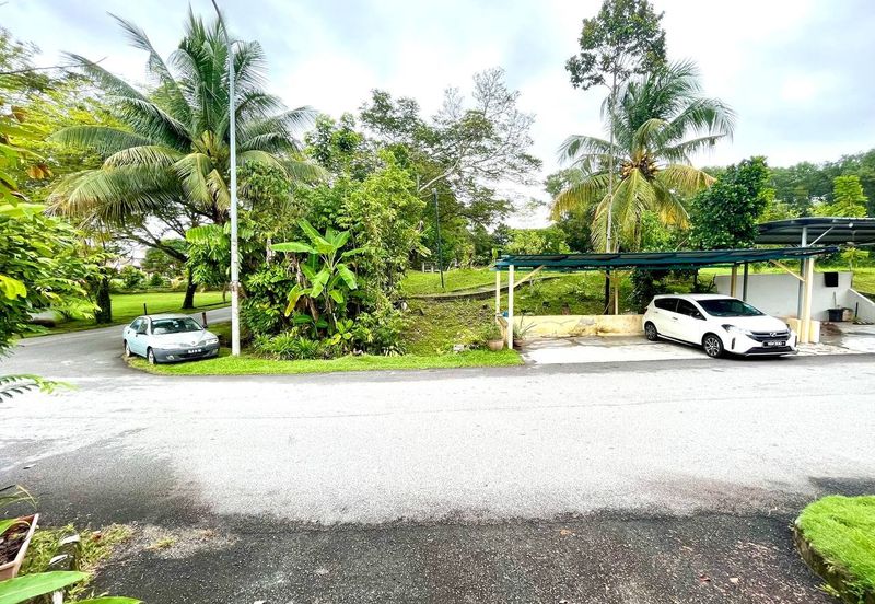 Jalan Suasana, Bandar Tun Hussein Onn